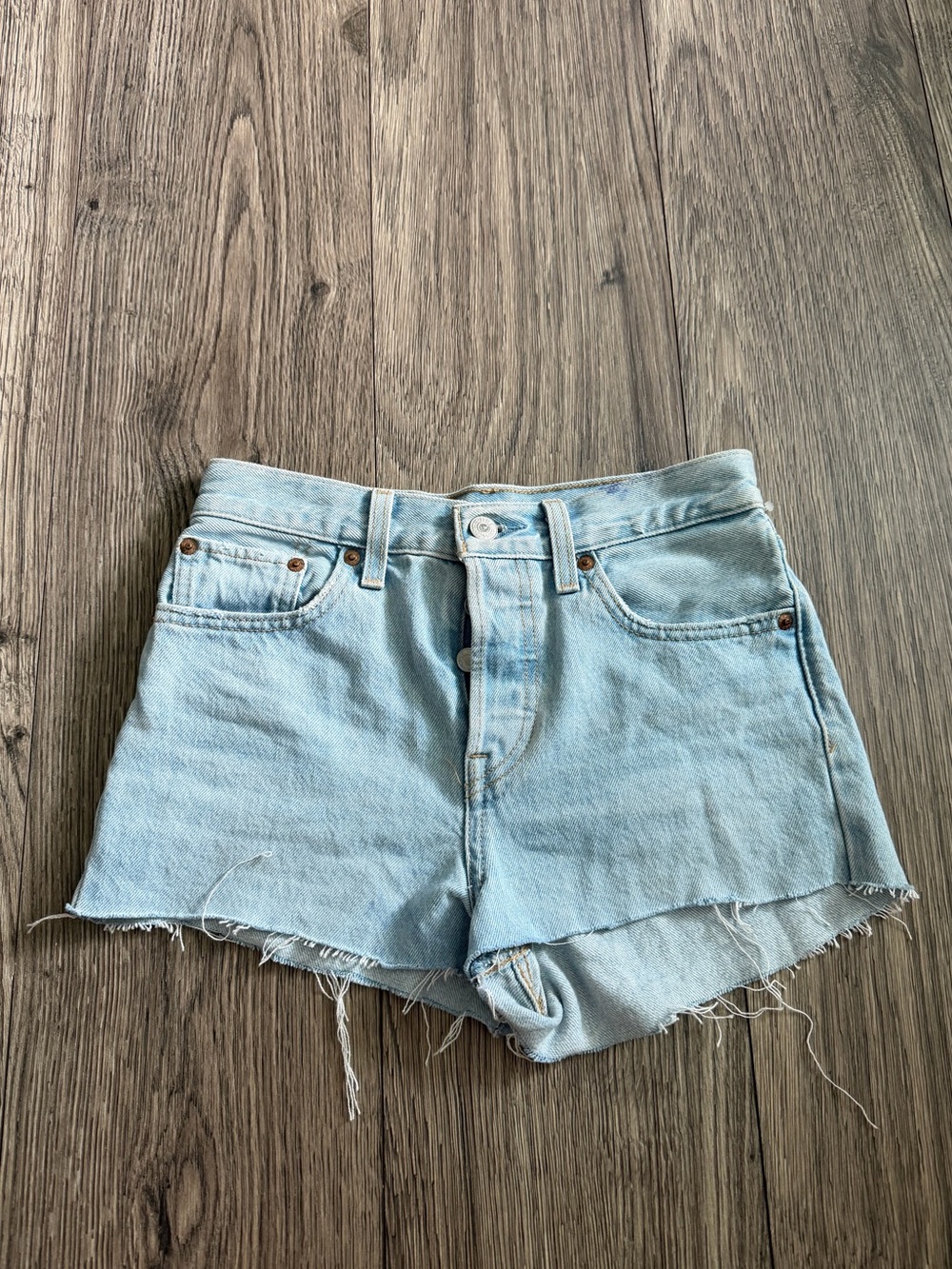 Levi’s shorts